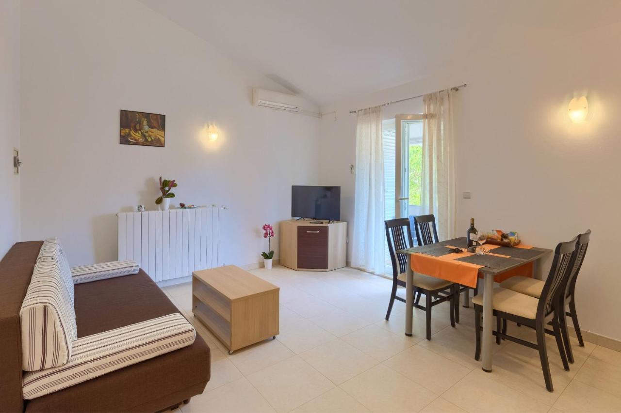 Apartments Boris ฟาชานา ภายนอก รูปภาพ