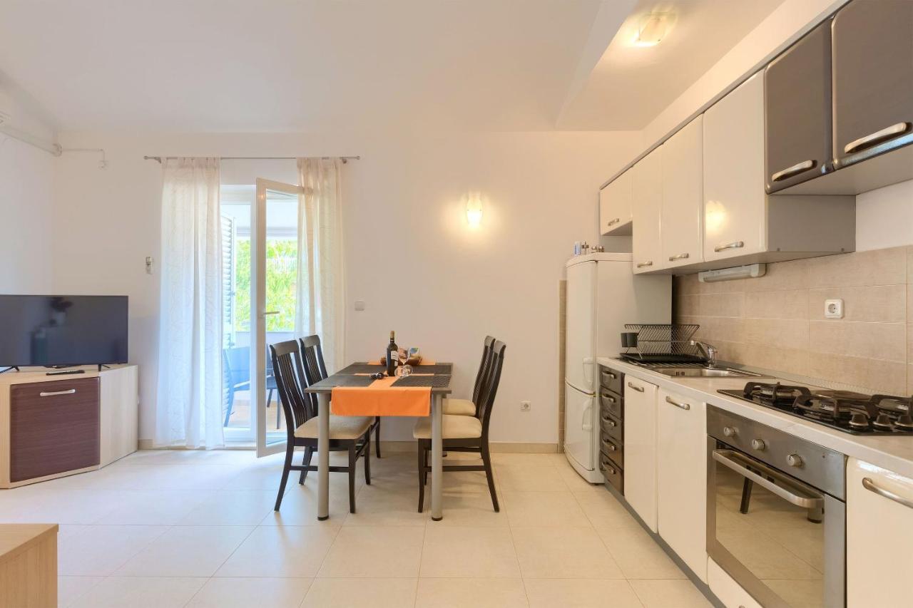 Apartments Boris ฟาชานา ภายนอก รูปภาพ